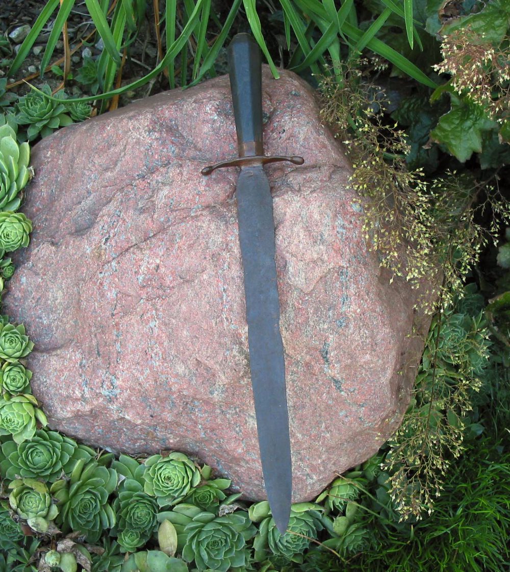 Octagonal Wood Handled Frontier Dagger Knife